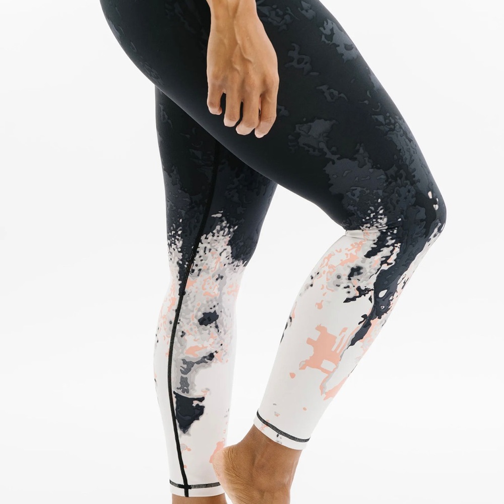 Watercolor Ombre Summit Hi-rise 7/8 24"